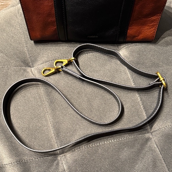 Fossil Two-Tone Black and Brown Leather Tote - Picture 8 of 10